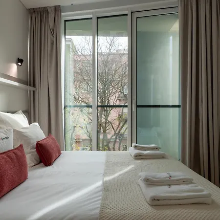 Flh Saldanha Elegance Apartman *